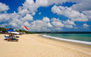 16 BEST HOTELS in BALI (Luxury, 5-Star, 4-Star)