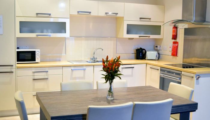 Apartment hotel for families in central Dublin.