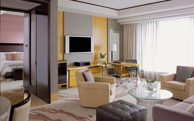 The  Best Family Hotels in Hong Kong: The Four Seasons