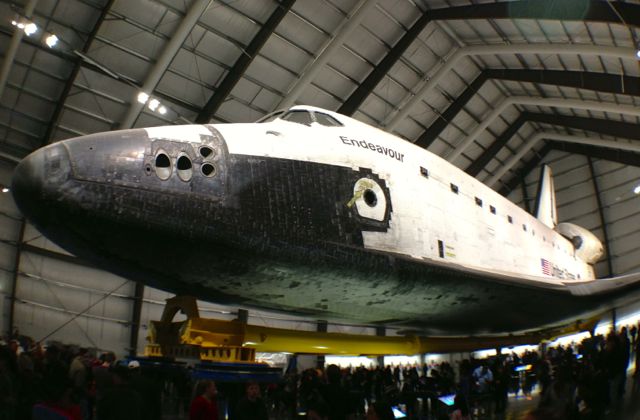 Endeavour space shuttle exhibit in California Science Museum. 