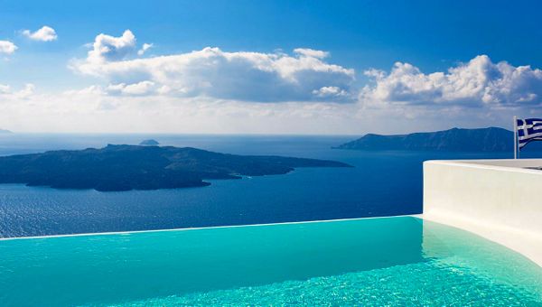 10 Best Santorini Hotels With Infinity Pools