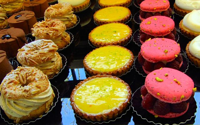 Paris for Kids: Tarts and cupcakes