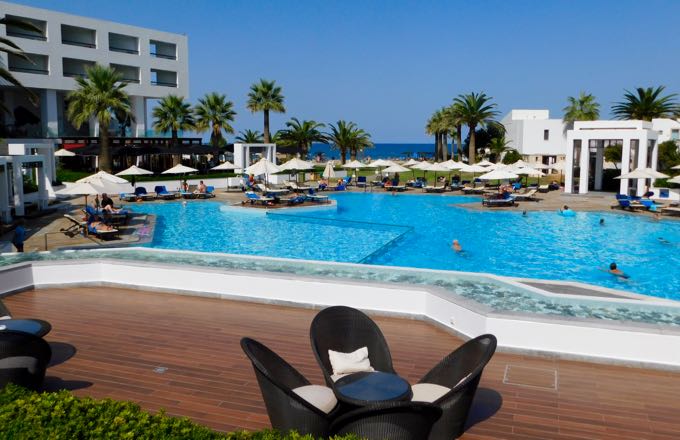 Good hotel with pool in Rethymno.