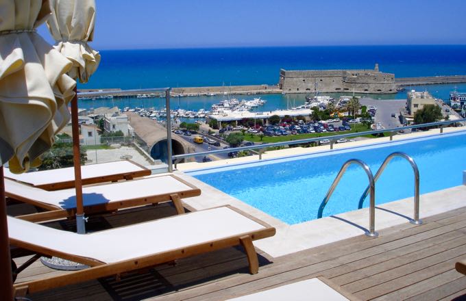 Good hotel with view in Heraklion.