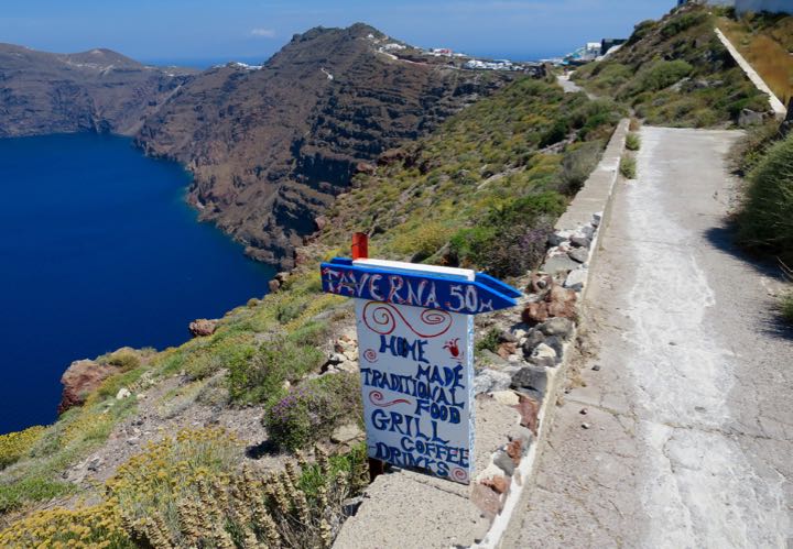 The best thing to do in Santorini is the hike from Fira to Oia.