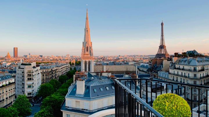 Best Hotel with view of Eiffel Tower in Paris