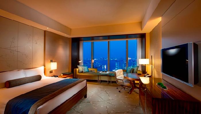 Best luxury suite with view in Tokyo.