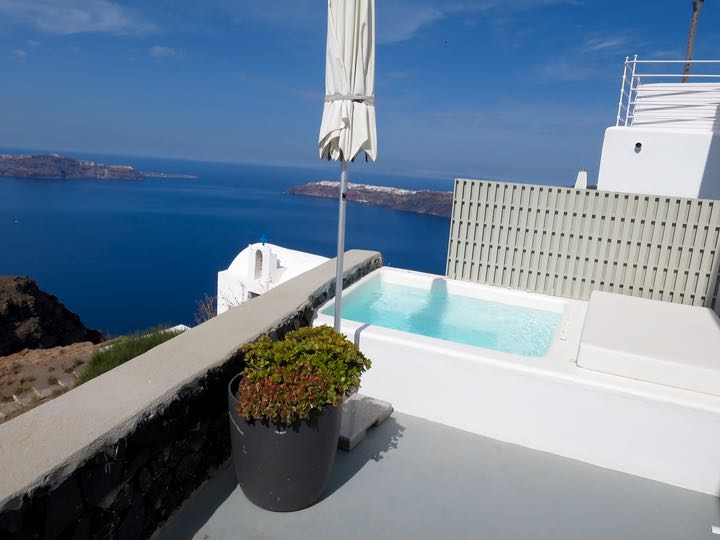 Private pool, private patio, and view of caldera at Grace Santorini in Imerovigli. 