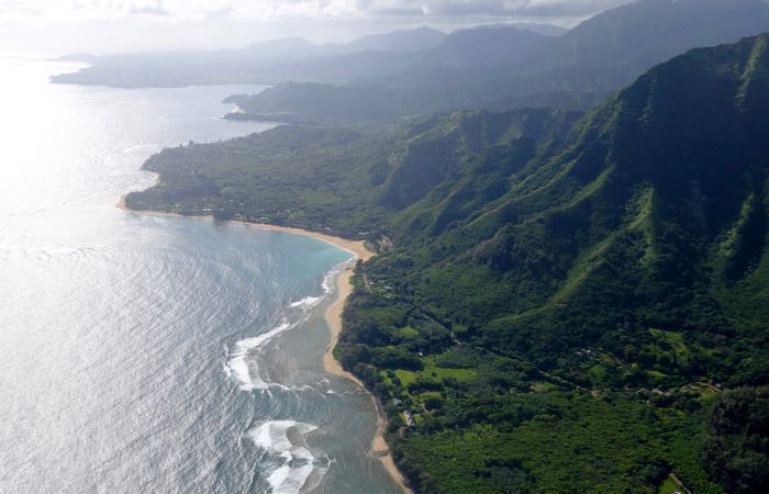 Doors-off helicopter tour of Kauai