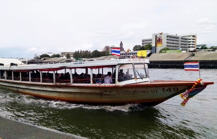 Experience a slice of Thai life on the Chao Phraya Ferry