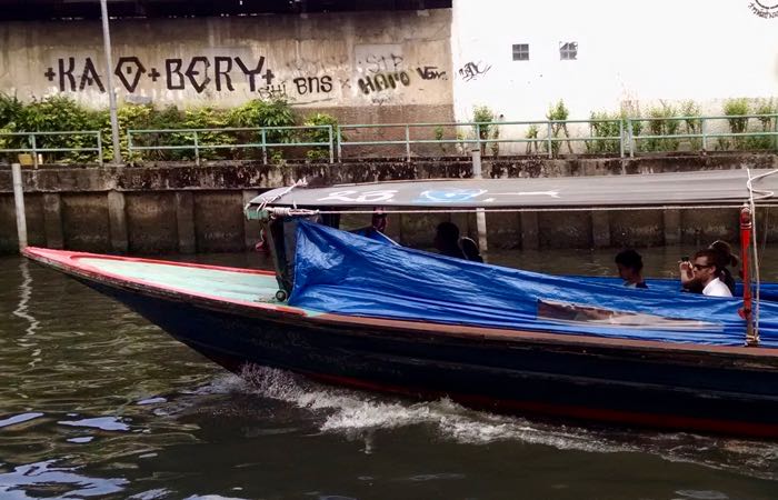 Use Bangkok's khlong boats to get around the city like a local