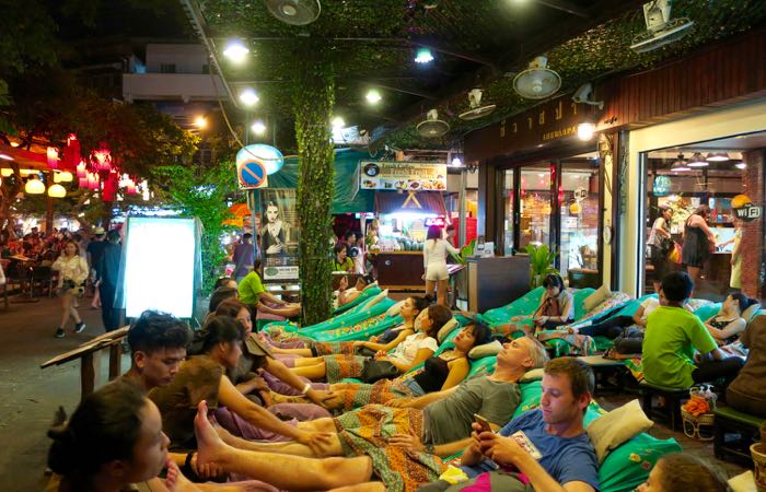 Experience a simple or extravagant Thai massage at Bangkok's massage parlors.