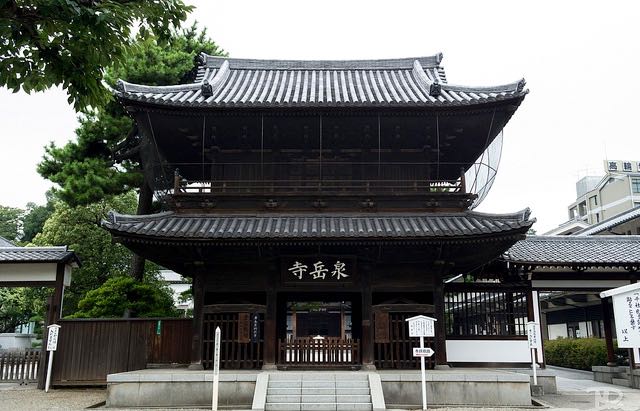 Tokyo's Sengakuji Temple
