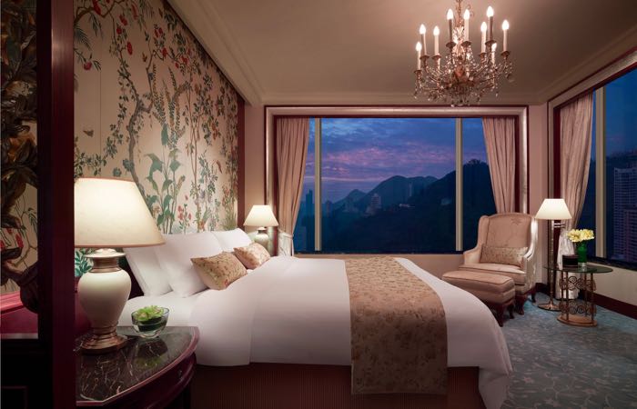 Hong Kong's Island Shangri-La Hotel features great Michelin-starred dining on-site.