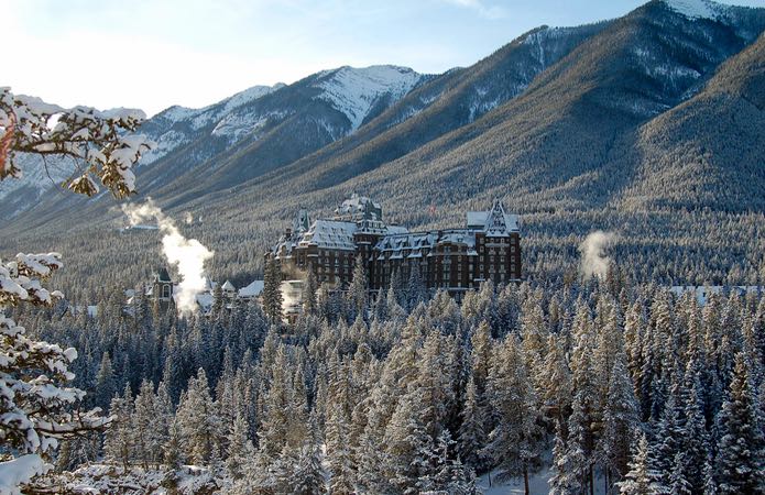 Luxury hotel for families in Banff.