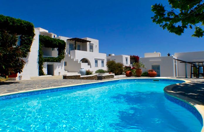 Best luxury hotel on Sifnos with large pool.