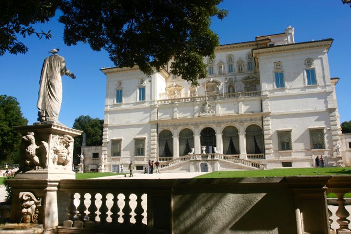 The best Roman hotels near Villa Borghese.