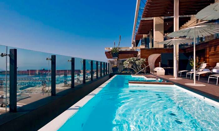 Best luxury hotel in Naples