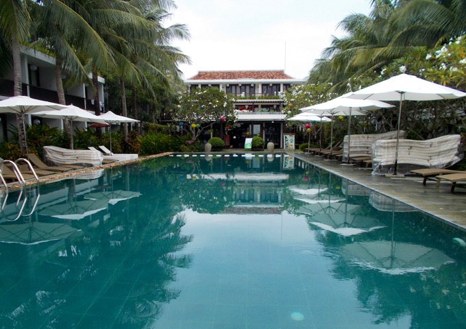 Hoi An riverside resort with pool