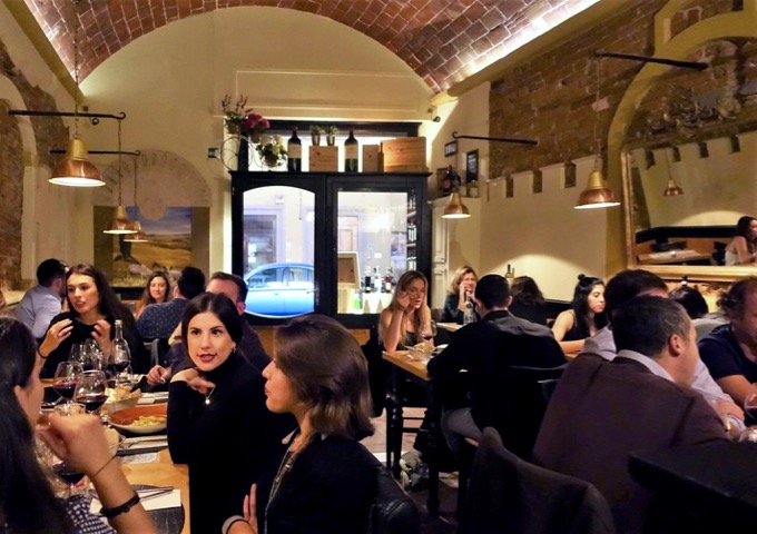 Kaimiškas Florencijos restoranas „Santo Spirito“