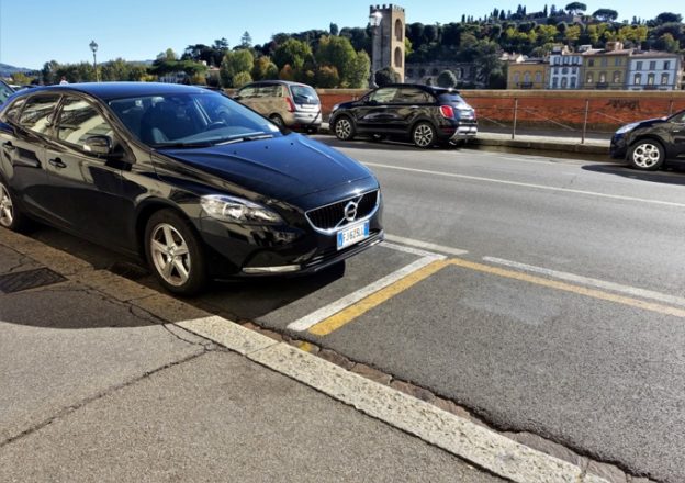 CAR RENTAL at FLORENCE AIRPORT