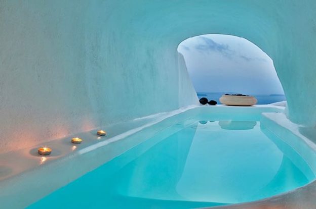 The 8 Best Airbnbs in SANTORINI