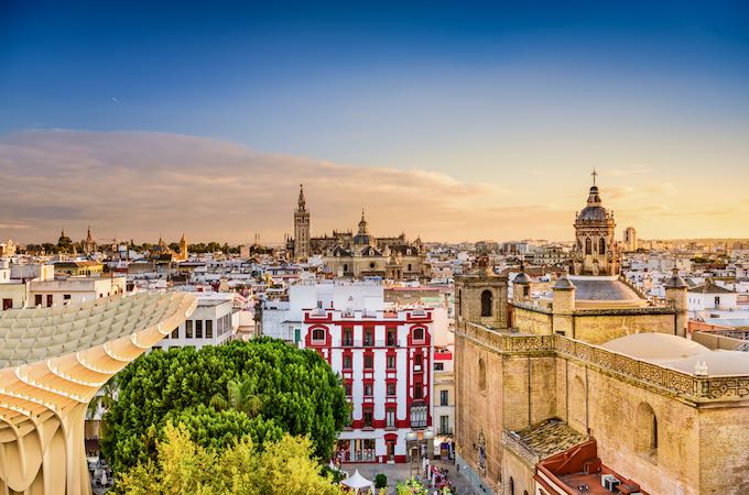 Where to stay in central downtown Seville