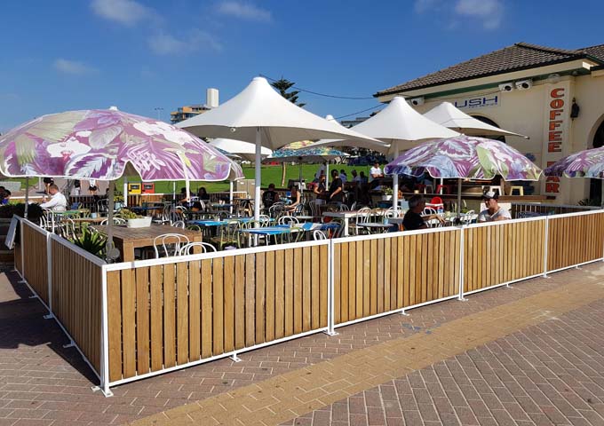 Cafés around Hotel Bondi and Bondi Beach