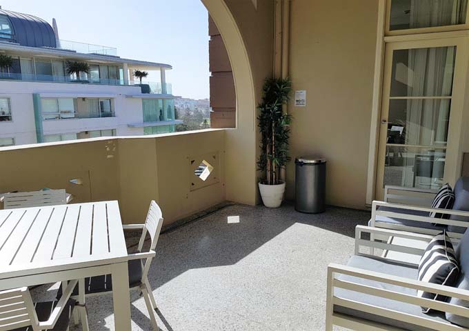 Shared patio of Standard rooms at Hotel Bondi