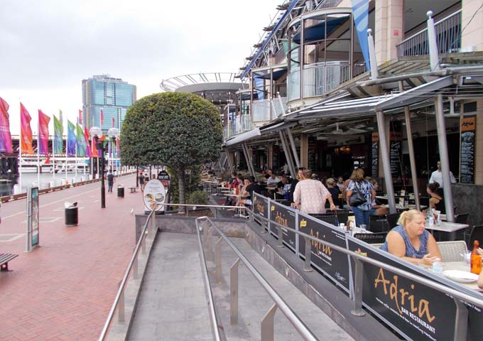 Cafes and bars around Darling Harbour