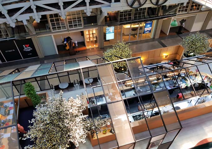 Ovolo Woolloomooloo Hotel Lobby