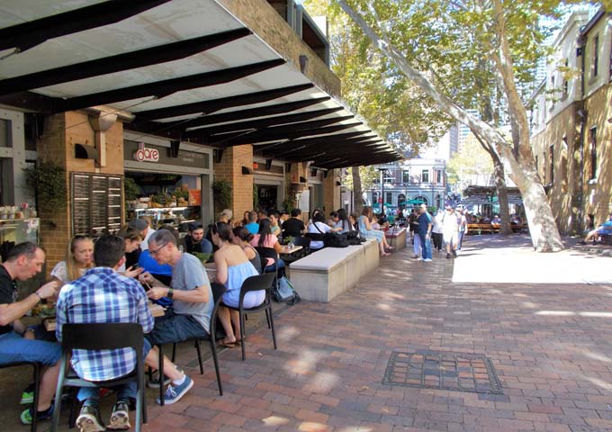 Cafes and bars in The Rocks area