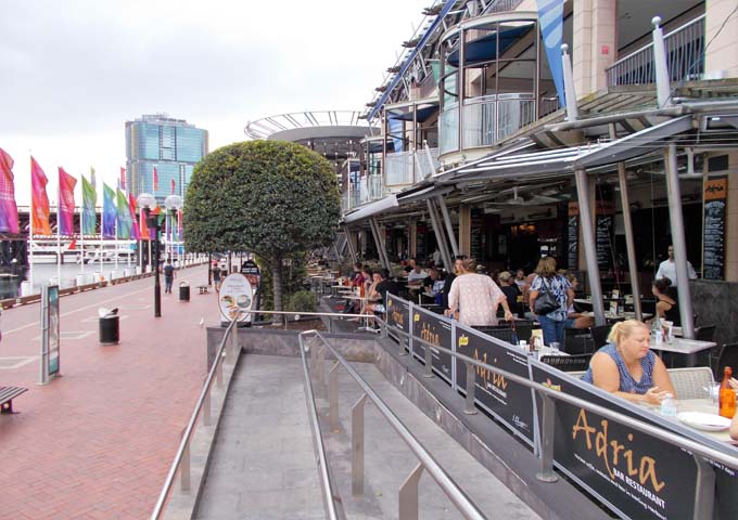 Several cafes and bars along the harbour