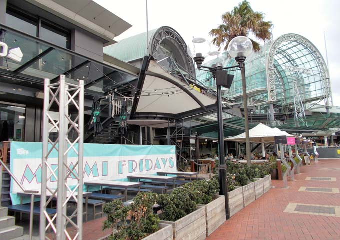 Shopping and dining at Darling Harbour