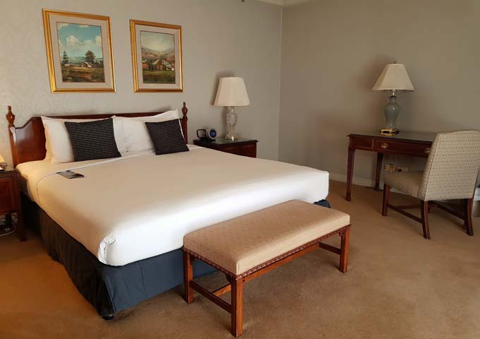 Beautifully decorated and furnished rooms