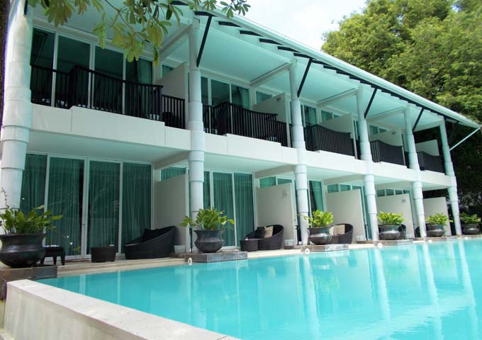 New Superior Rooms with shared second pool at Sarikantang Resort