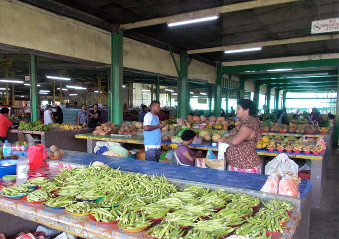 Daily produce market in Sigatoka.