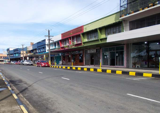 Sigatoka town is just 6km from the hotel.