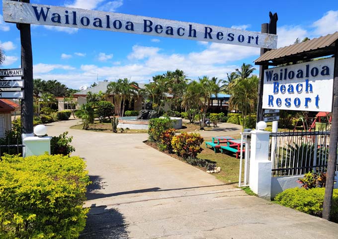 The resort is located on the road leading to Wailoaloa beach.