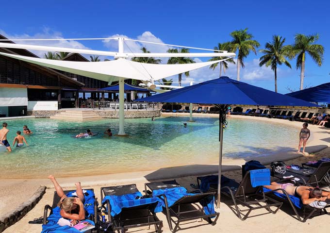 Best Luxury Hotels for Kids: Radisson Blu Resort Denarau Island