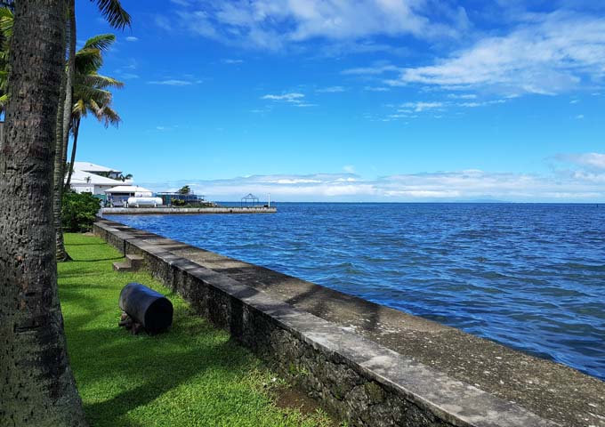 Suva is located by the ocean but has no beaches.
