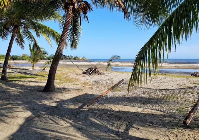 The beach at Club Fiji Resort next door is patch nd only good for walks.