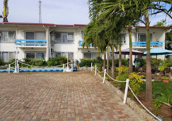 The apartments are close to the esplanade and downtown Nuku’alofa.