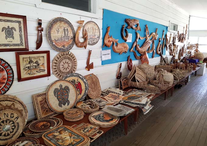 The handicraft centre features good collection of arts and carvings.