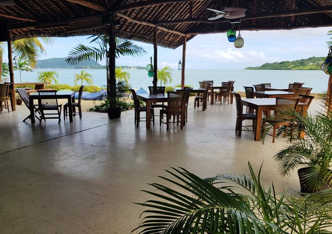 Reefers Restaurant and Rum Bar is popular with expats.