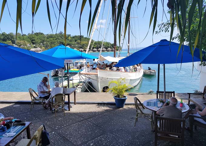 Le Café du Village near the boat terminal is the nicest eatery.