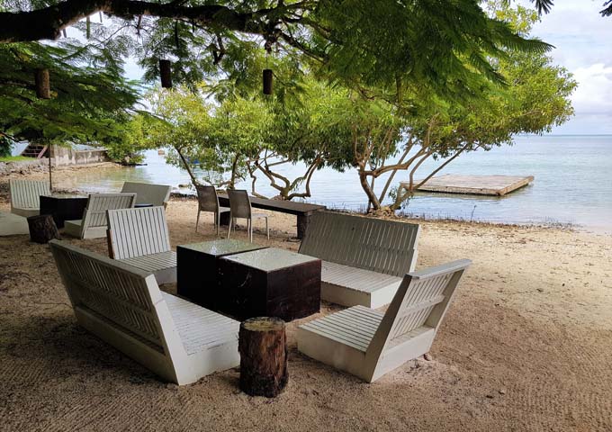 Banyan Beach Bar has seating option on the beach.