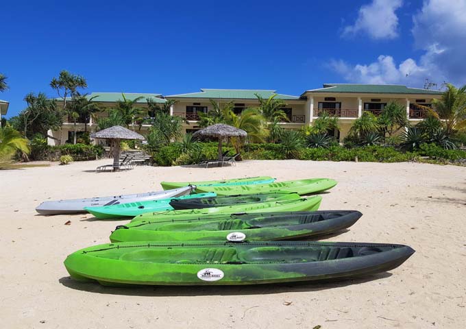 The resort offers free kayak rentals.