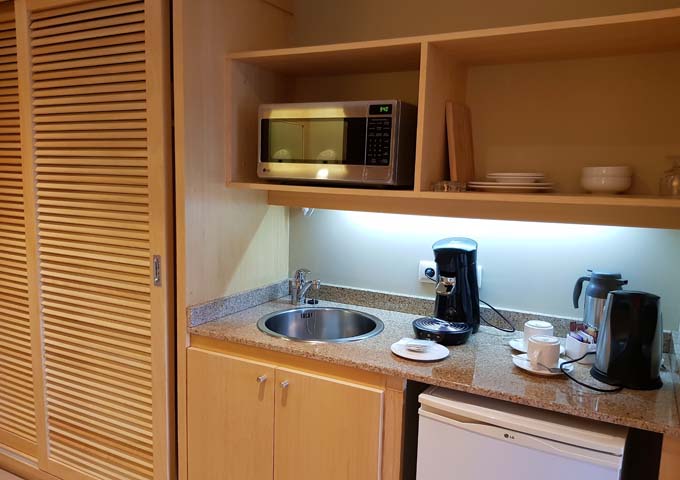 All accommodations have a kitchenetter.