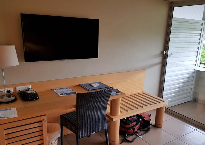 Studio furnishing are modern and appealing.